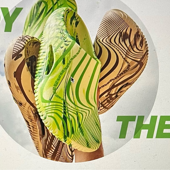 LIMITED EDITION PALACE CROCS. - Picture 4 of 7